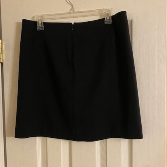 Ann Taylor LOFT Black Stretch Knit Lined Pencil Straight All Season Skirt Size 8 - Picture 2 of 7
